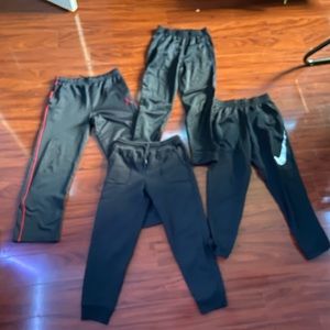 4 pairs of Boys Large Athletic pants (like new)